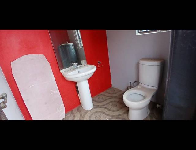 4 BEDROOM HOUSE FOR SALE IN KAGISO 2